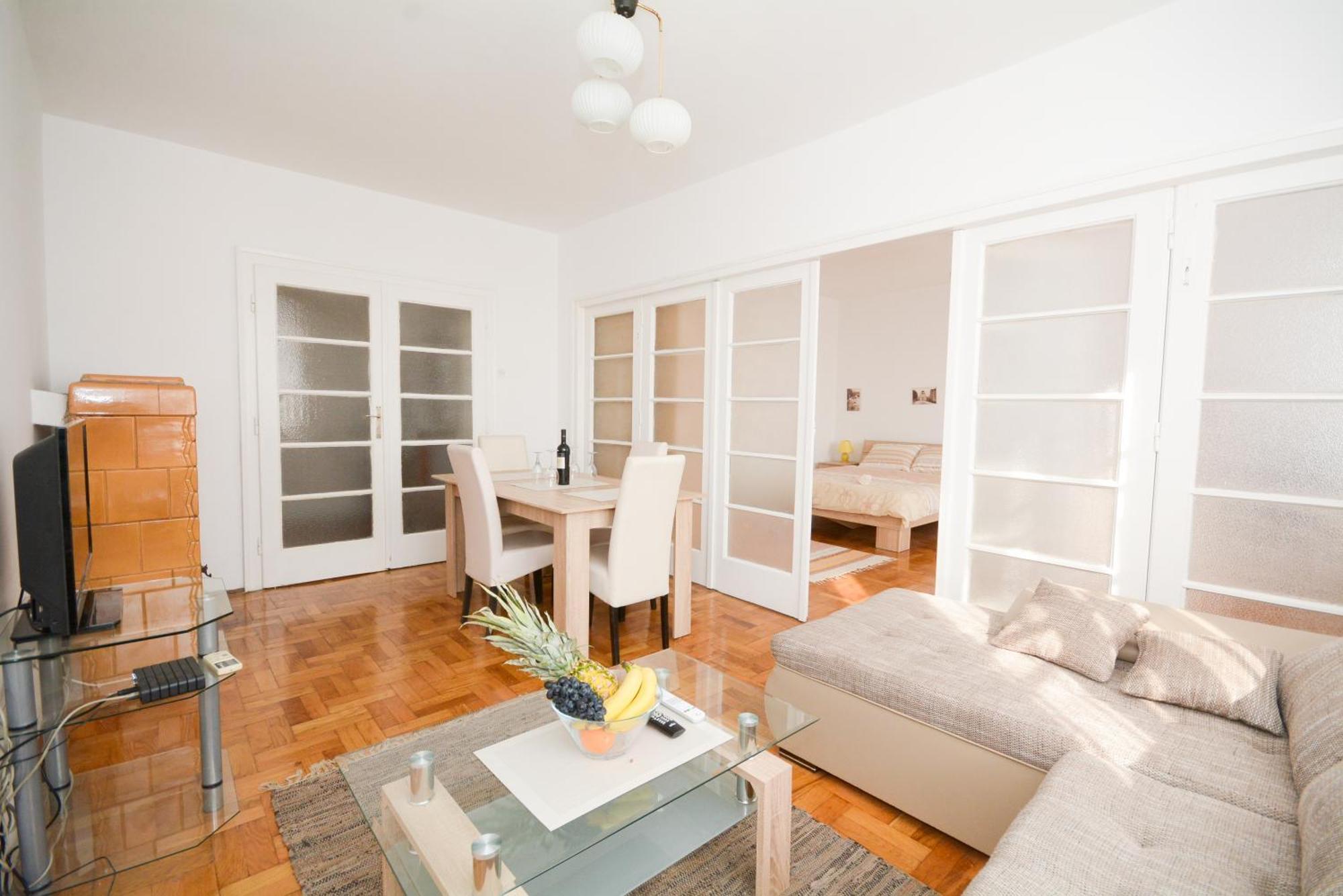 Apartments City Hall Belgrad Rum bild