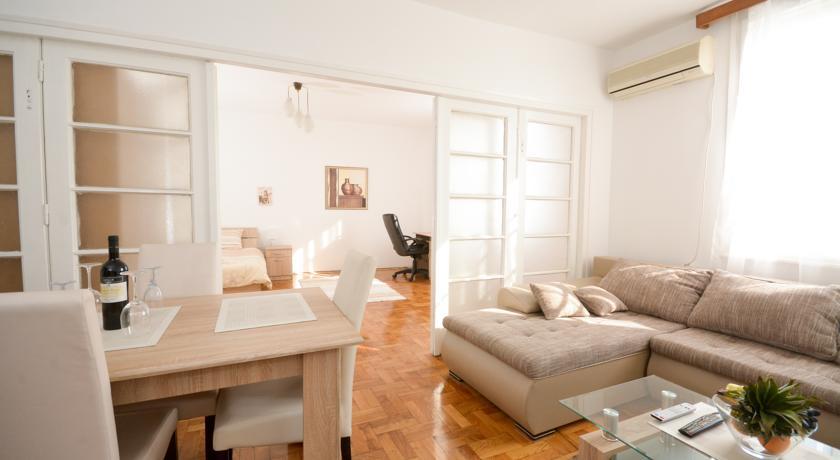 Apartments City Hall Belgrad Rum bild